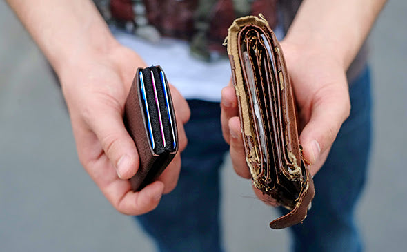 Is a small wallet better?