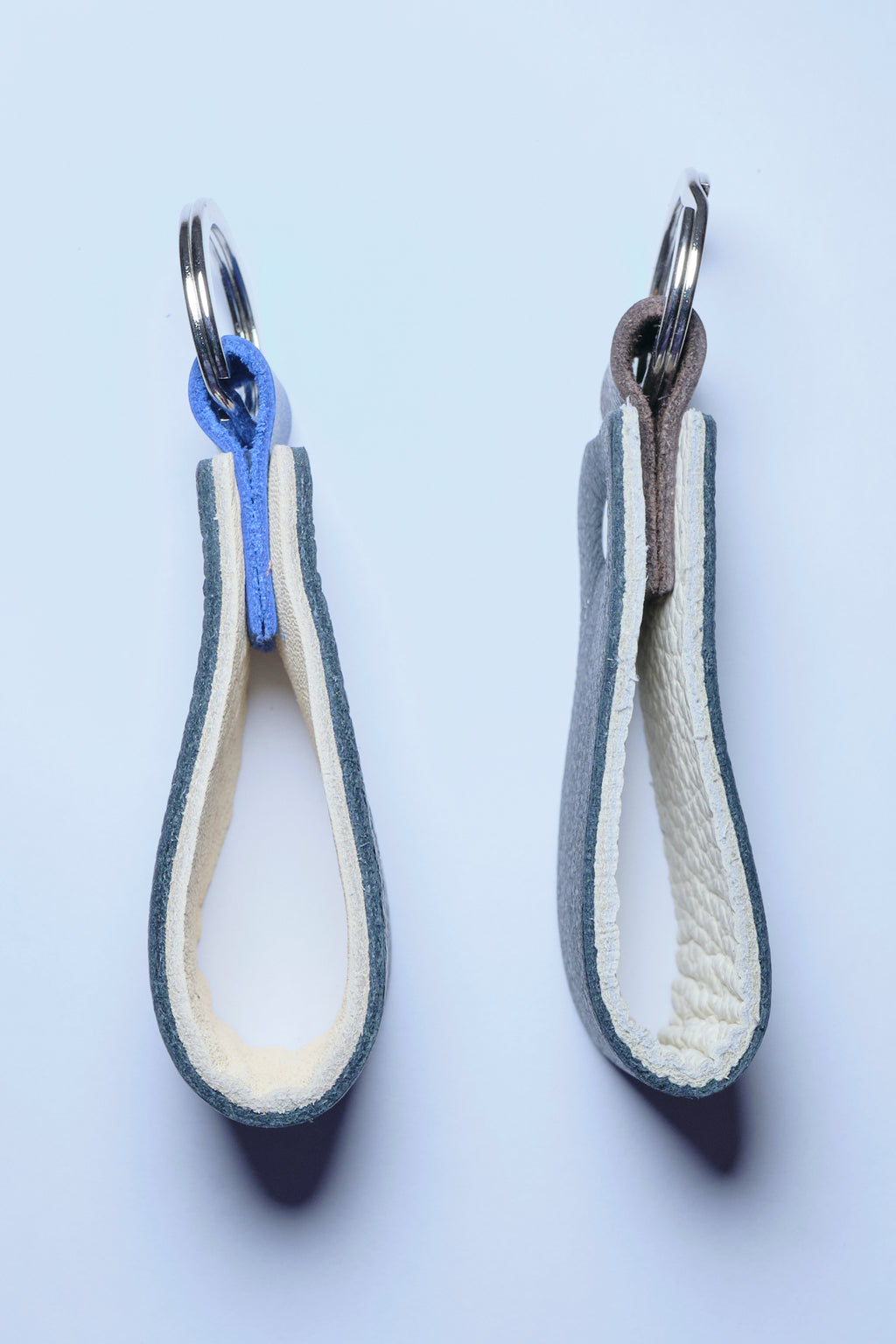 Nero Wallet - Cool Leather Keychain for Men and Women - Key Holder - Key Organizer - Double Colors Leather - Set of 2 - Random Colors - minimalist mens wallet
