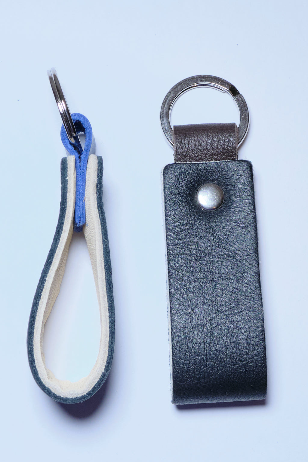 Nero Wallet - Cool Leather Keychain for Men and Women - Key Holder - Key Organizer - Double Colors Leather - Set of 2 - Random Colors - minimalist mens wallet