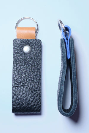 Nero Wallet - Cool Leather Keychain for Men and Women - Key Holder - Key Organizer - Double Colors Leather - Set of 2 - Random Colors - minimalist mens wallet