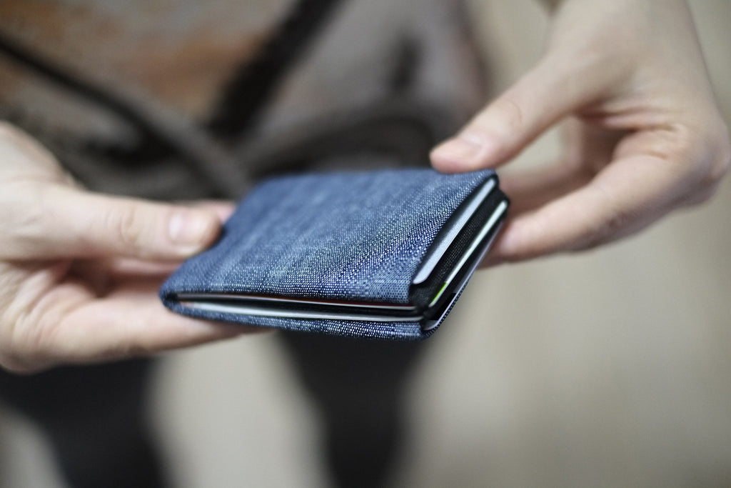 Effortlessly Cool: Discover Our Vegan Denim Mens Wallets - RFID blocking 4 +1 - minimalist mens wallet