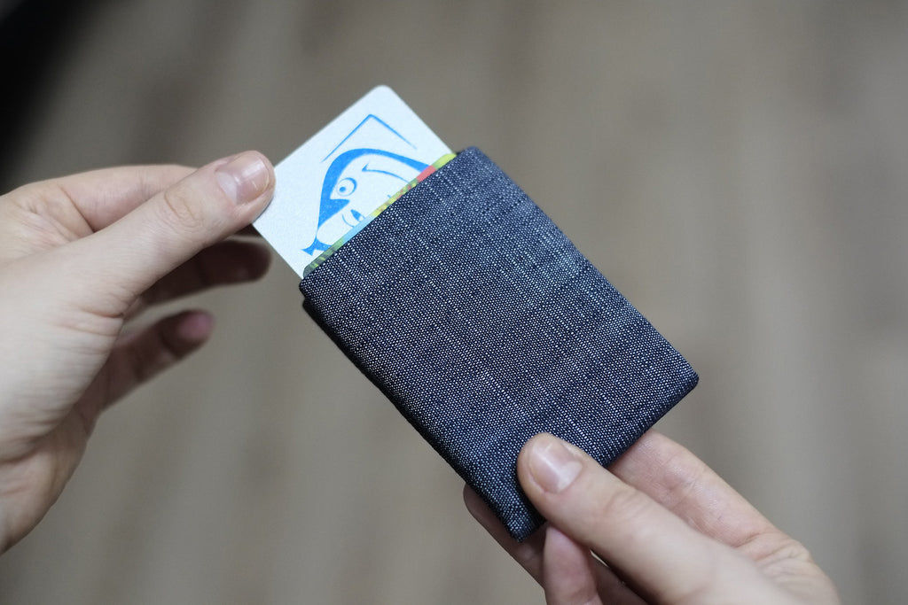 Effortlessly Cool: Discover Our Vegan Denim Mens Wallets - RFID blocking 4 +1 - minimalist mens wallet